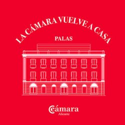 la_camara_vuelve_casa_rojo